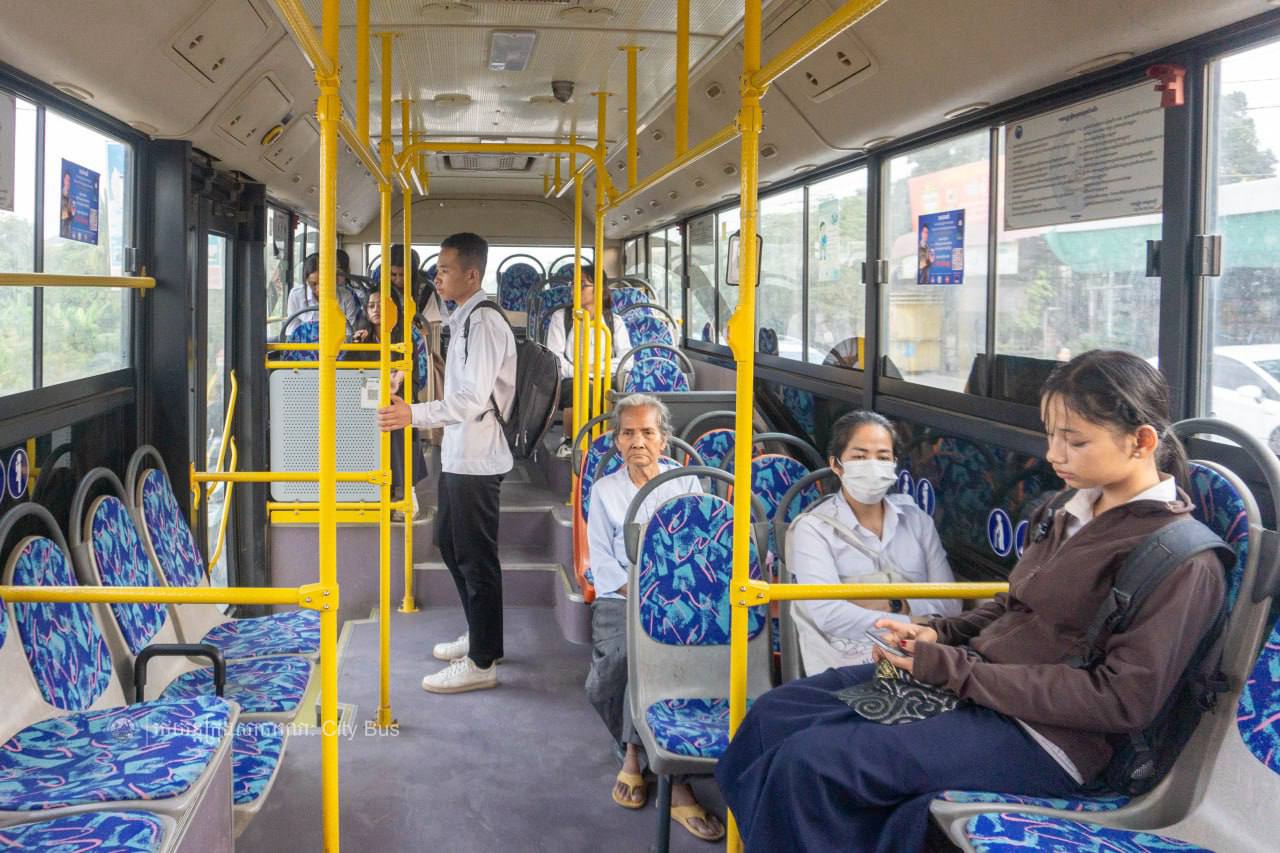 ទិដ្ឋភាព និងសកម្មភាព ប្រជាពលរដ្ឋ និងអ្នកដំណើរ មកទទួលសេវារថយន្ដក្រុងសាធារណ:ប្រតិបត្ដិការខ្សែរត់ខ្សែទី១A,B,C។

សូមជូនពរការធ្វើដំណើរប្រកបដោយស្នាមញញឹម សុខសុវត្ថិភាព និងផាសុកភាព។

សូមចូលរួមធ្វើដំណើរតាមរថយន្តក្រុងសាធារណៈ (City Bus) រាជធានីភ្នំពេញ ដើម្បី៖


-កាត់បន្ថយគ្រោះថា្នក់ចរាចរណ៍ ការកកស្ទះចរាចរ

-សន្សំសំចៃថវិកា និង

-កាត់បន្ថយការបំពុលបរិស្ថាន


សូមគាំទ្រសេវារថយន្តក្រុងសាធារណៈ(City Bus) រាជធានីភ្នំពេញ!


រថយន្តក្រុង រថយន្តរបស់ខ្ញុំ!

City Bus My Bus!  - image 6