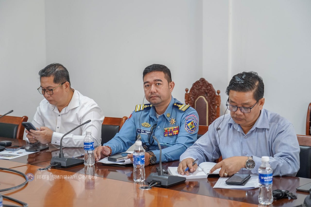 ពិធីចុះហត្ថលេខា លើឯកសារ​កិច្ច​សហប្រតិបត្តិការ​អនុវត្ត​គម្រោង​កែលម្អ​ប្រសិទ្ធភាព​សេវា​រថយន្ត​ក្រុង​សាធារណៈ​សម្រាប់​ខ្សែ​រត់​ទៅ​អាកាសយានដ្ឋាន​អន្តរជាតិ​តេជោ​ Airport Express Bus - image 26