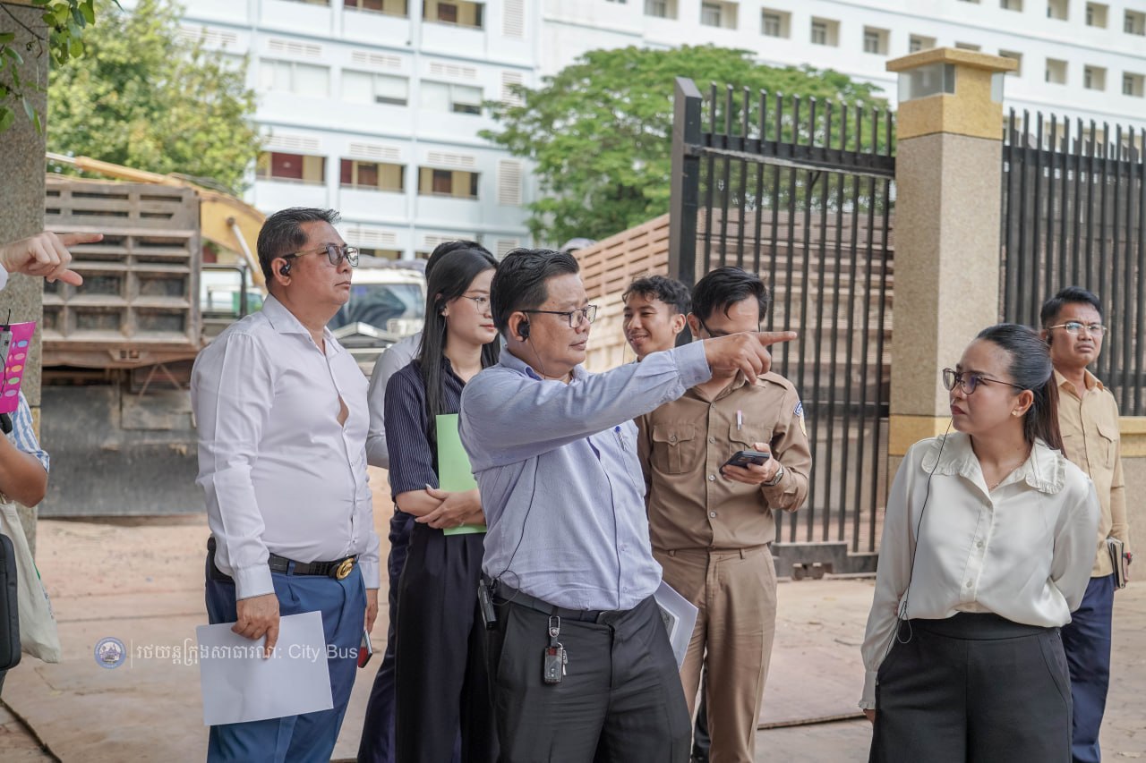 ពិធីចុះហត្ថលេខា លើឯកសារ​កិច្ច​សហប្រតិបត្តិការ​អនុវត្ត​គម្រោង​កែលម្អ​ប្រសិទ្ធភាព​សេវា​រថយន្ត​ក្រុង​សាធារណៈ​សម្រាប់​ខ្សែ​រត់​ទៅ​អាកាសយានដ្ឋាន​អន្តរជាតិ​តេជោ​ Airport Express Bus - image 40