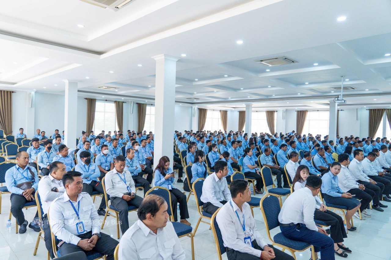 រដ្ឋាករស្វយ័តសាធារណៈរថយន្តក្រុង (City Bus) រាជធានីភ្នំពេញបានរៀបចំវគ្គបណ្តុះបណ្តាលស្តីពី “ ជំនាញបច្ចេកទេសបើកបររថយន្តក្រុង សម្រាប់បម្រើសេវាដឹក ជញ្ជូនសាធារណៈរថយន្តក្រុងក្នុងរាជធានីភ្នំពេញ” - image 10